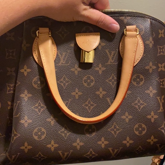 Louis Vuitton Rivoli Crossbody - Picture 11 of 14